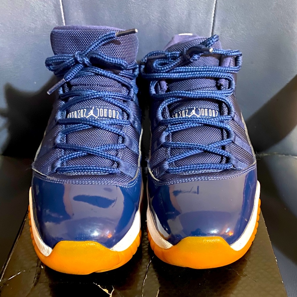 Air Jordan Retro 11 Low Midnight Navy/Gum …